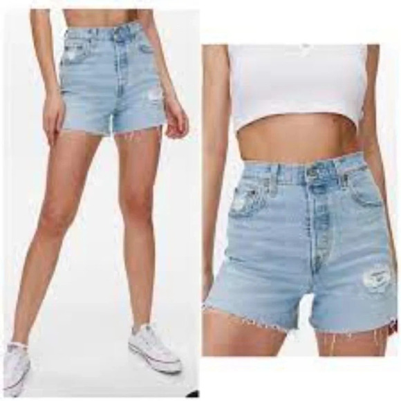 𝅺levi’s ribcage super high rise  denim shorts 25 - Picture 1 of 10
